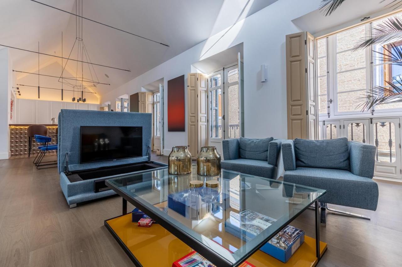Living4malaga Aduana Imperial *