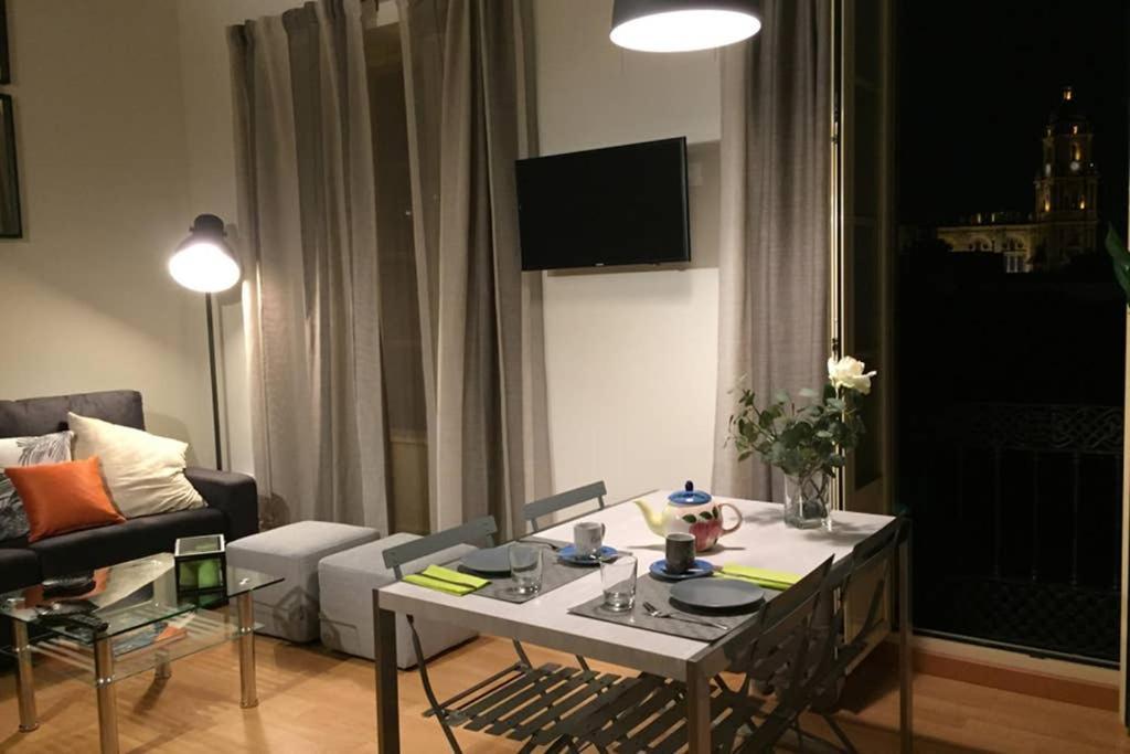 Apartamento Center Cathedral Views & Free Wifi Málaga