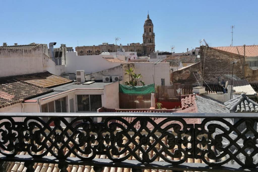 Center Cathedral Views & Free Wifi *