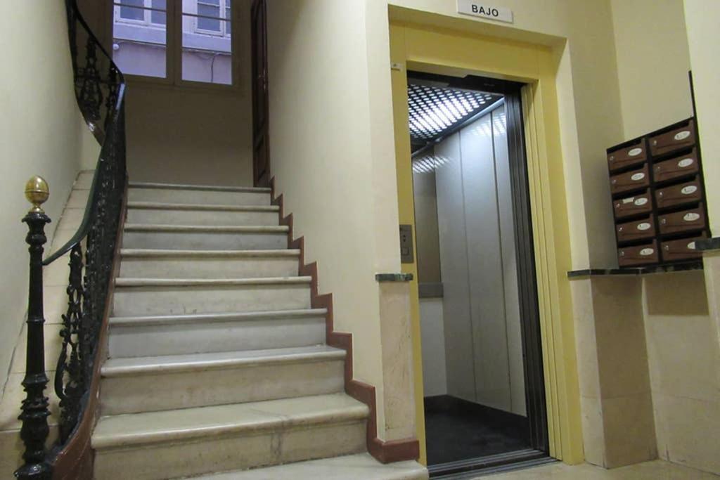 Center Cathedral Views & Free Wifi Apartamento