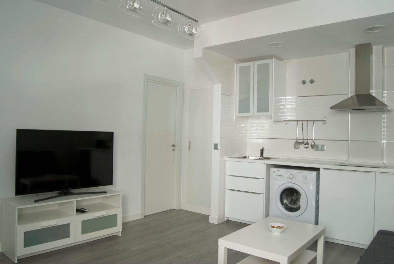 Apartment Good Vibes Brand New *