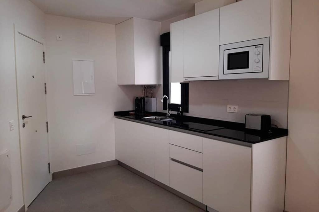 Apartment New In The Center-terrace & Free Parking *