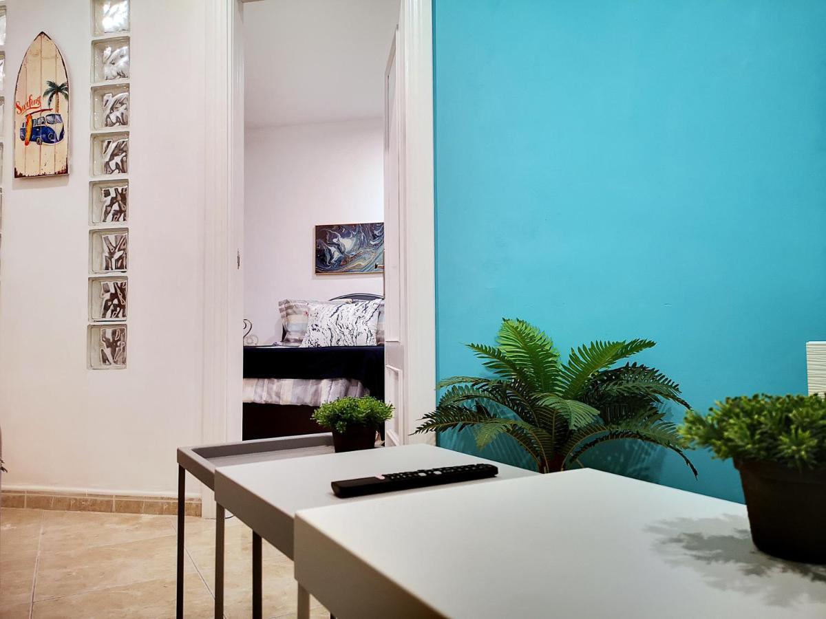 Junto A Calle Larios Apartamento