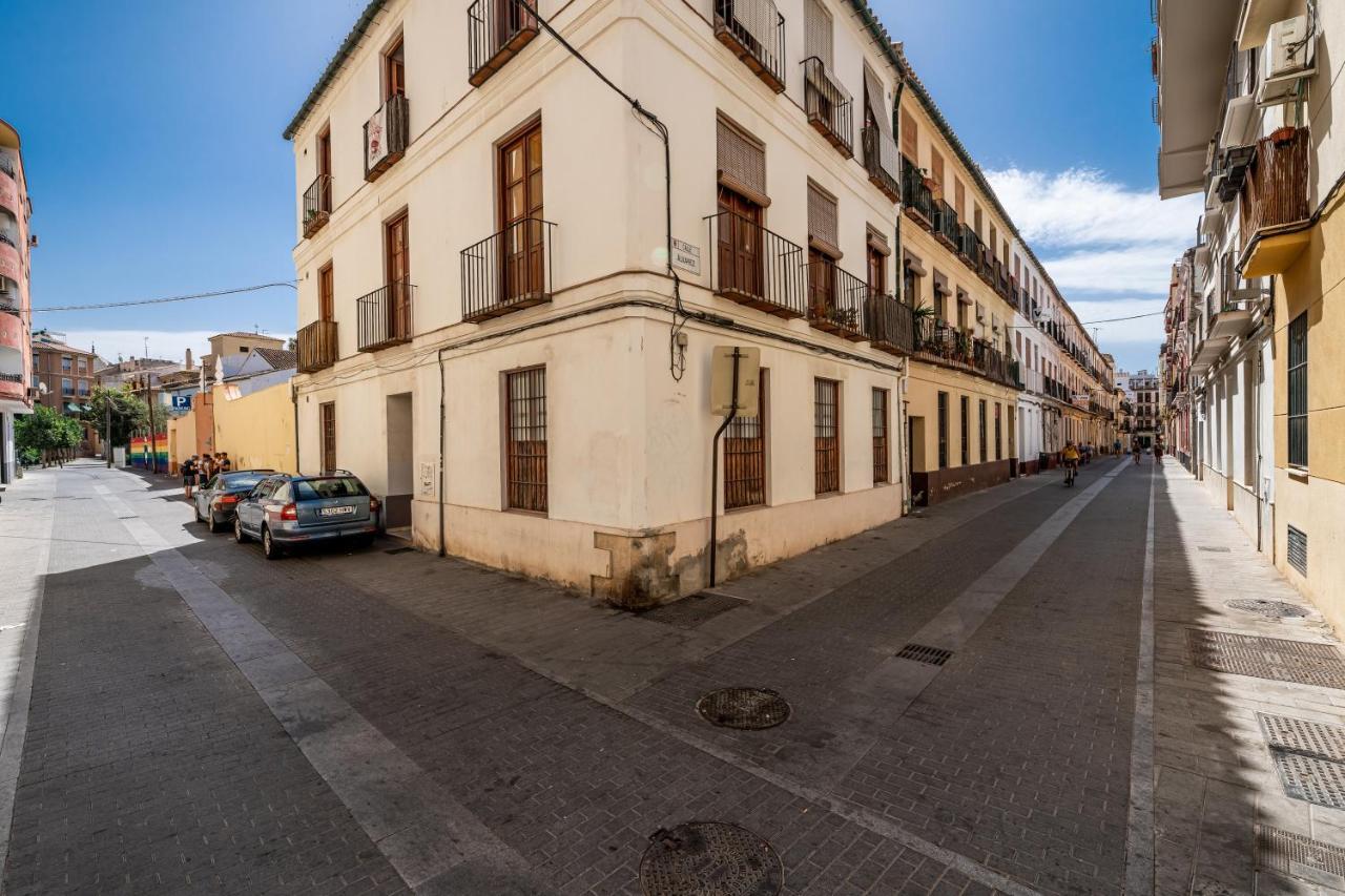 Apartment Center