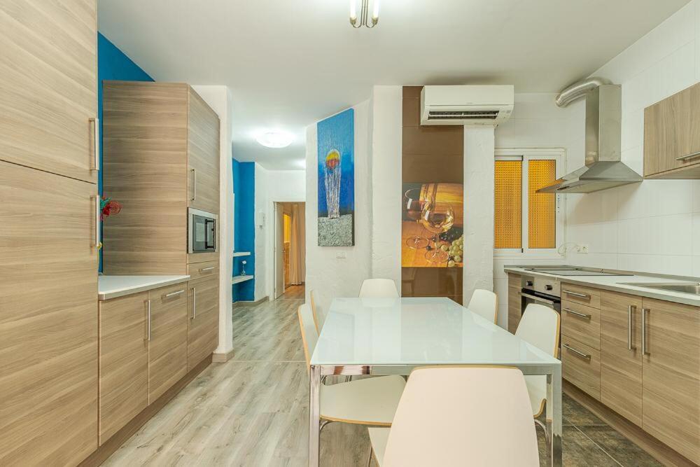 Apartment Beautiful Flat With Balcony And Wifi In Center *