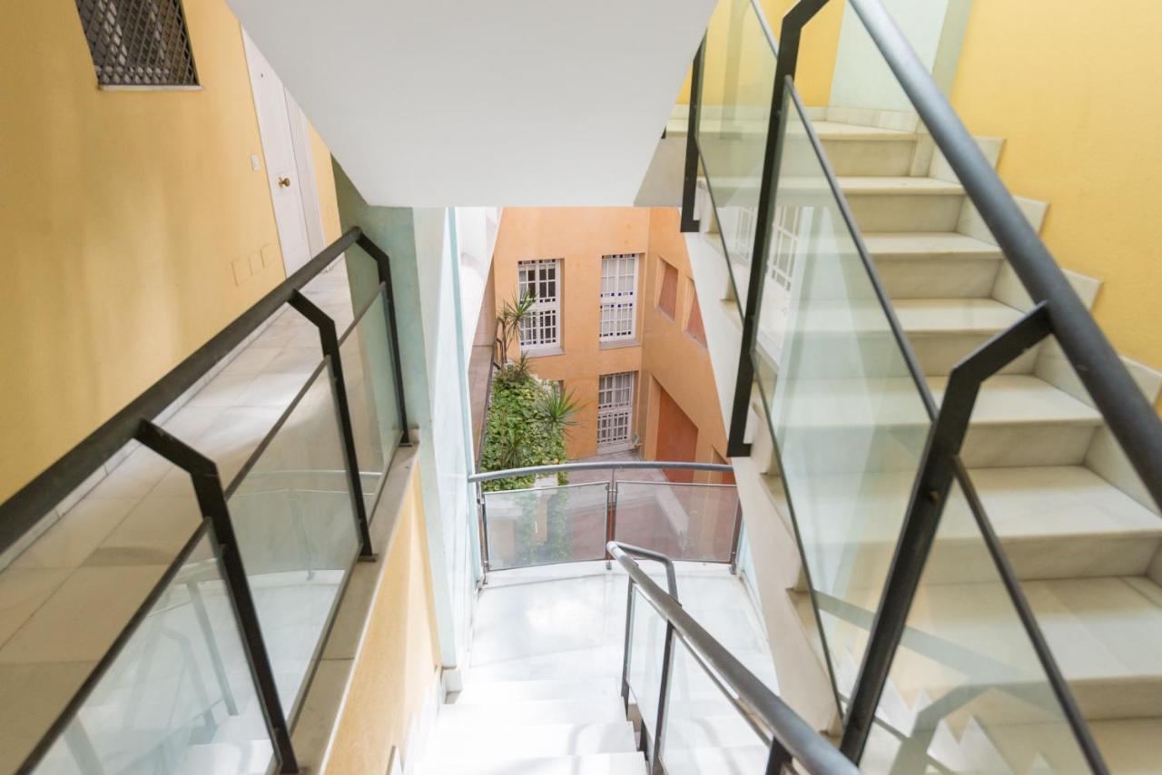 Urbe10 Plaza De La Merced Duplex 1 Bedroom Apartment
