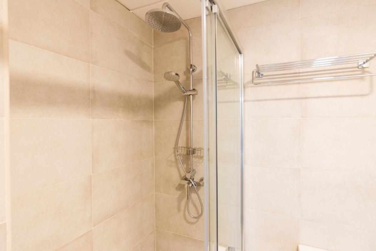 Apartment Urbe10 Premium Atarazanas 4 Bedrooms