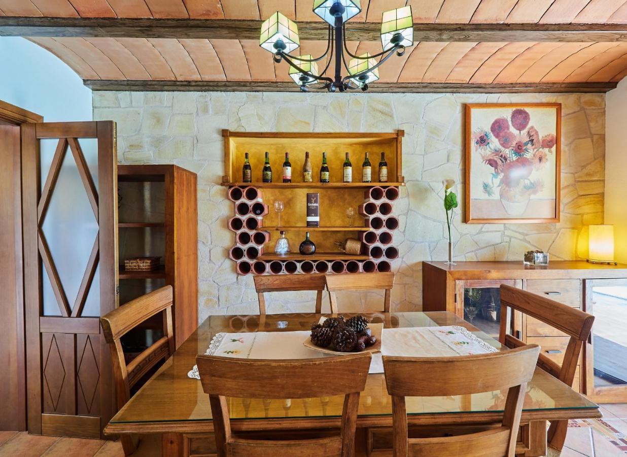 Cubo's El Nogal De Montes De Villa Malaga