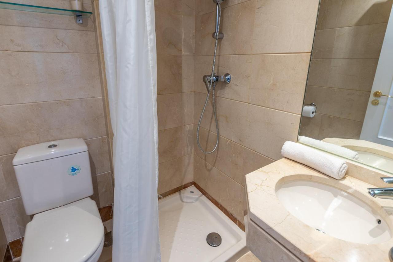 2br Calanova Grand Golf - Wifi/ac/pool Appartement