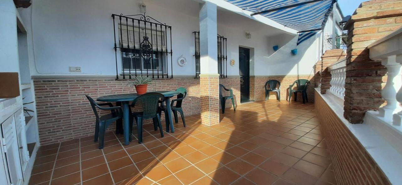 Moclinejo House *