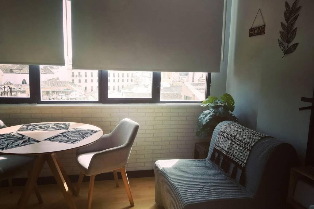 New Studio In With Views And Very Quiet Apartment
