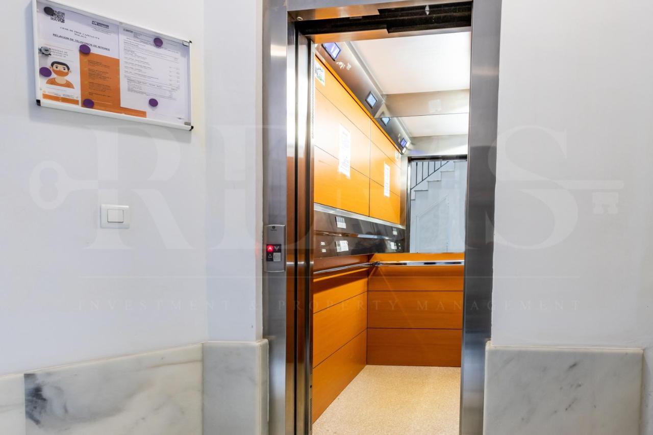 Central Studio With Patio And Balcony Malaga