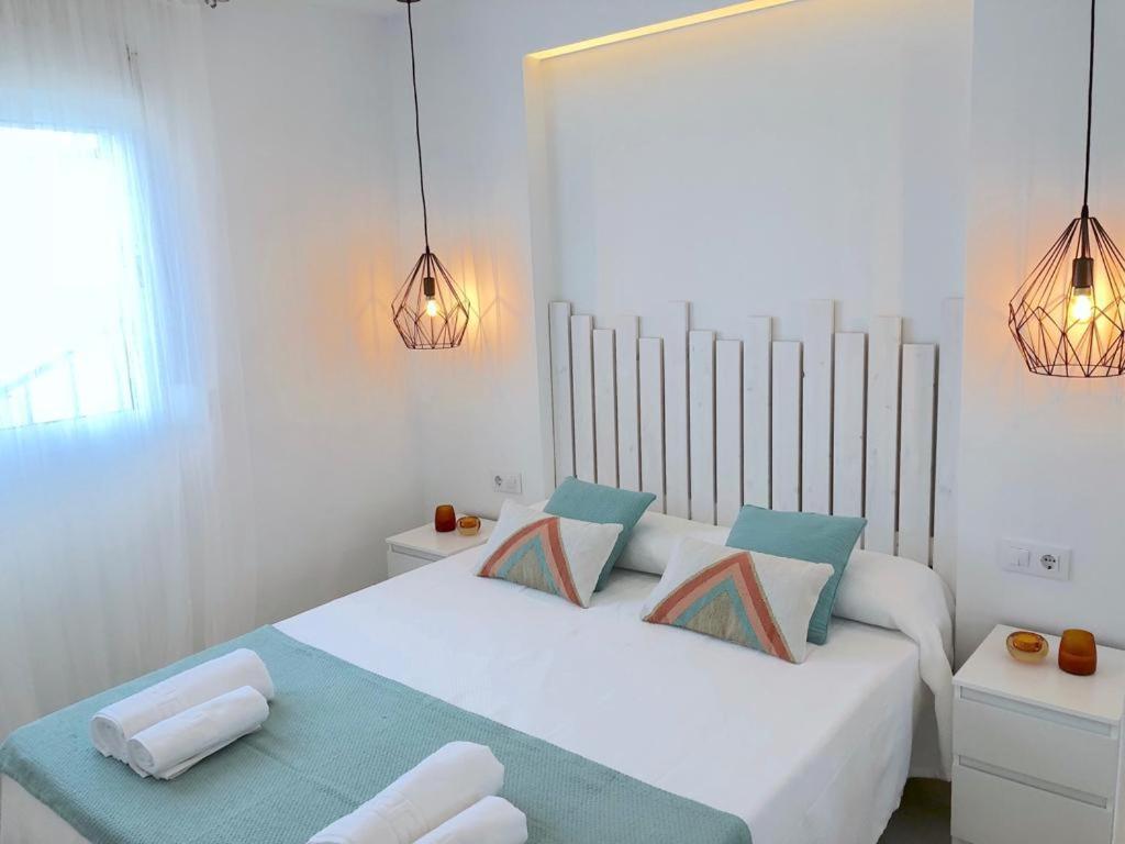 Beachfront Penthouse - Heated Jacuzzi, Bbq & Bikes * Malaga