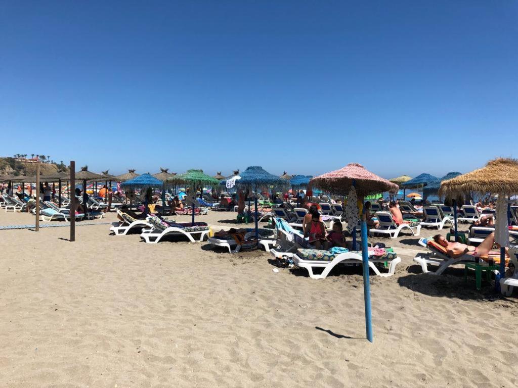 Beachfront Penthouse - Heated Jacuzzi, Bbq & Bikes Malaga