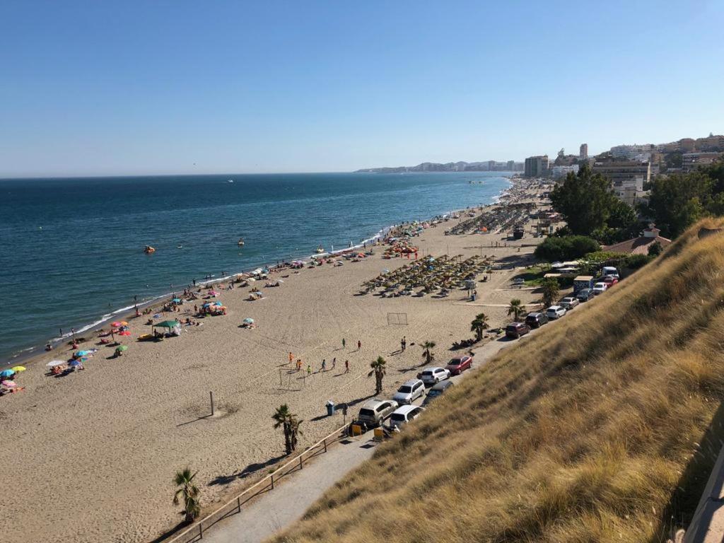 Beachfront Penthouse - Heated Jacuzzi, Bbq & Bikes Apartment