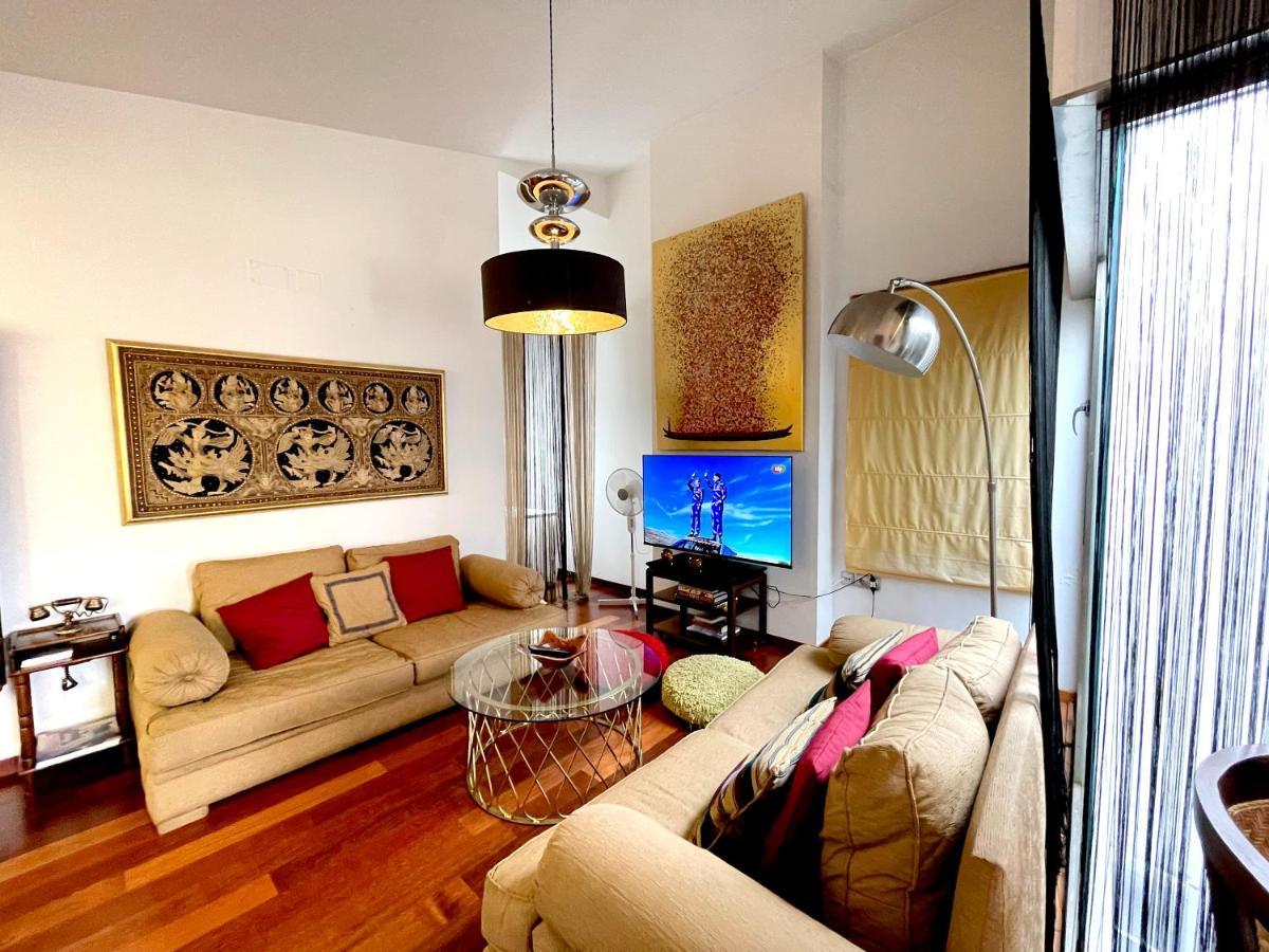 Atico En Plaza De La Constitucion 3 Bedrooms Malaga