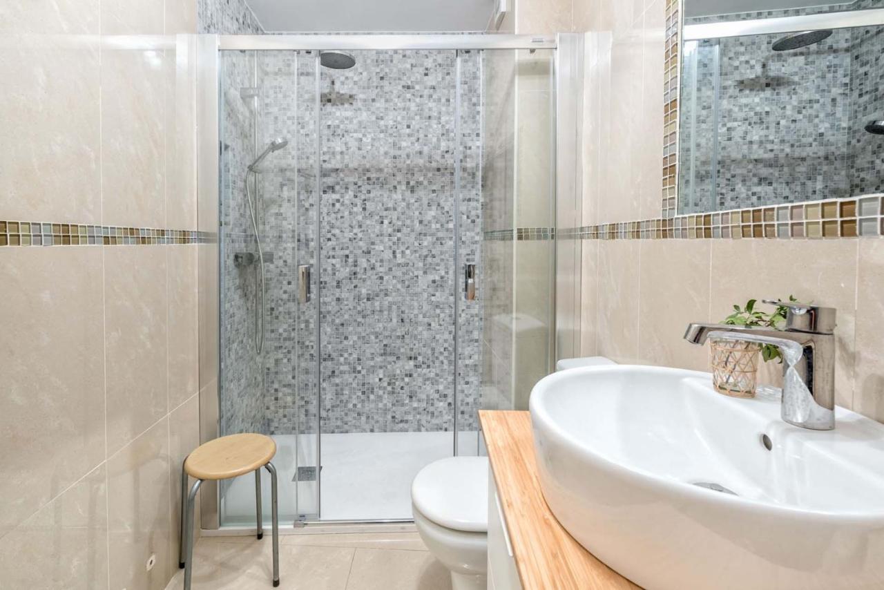 Christina Penthouse In By Solaga Homes Apartment