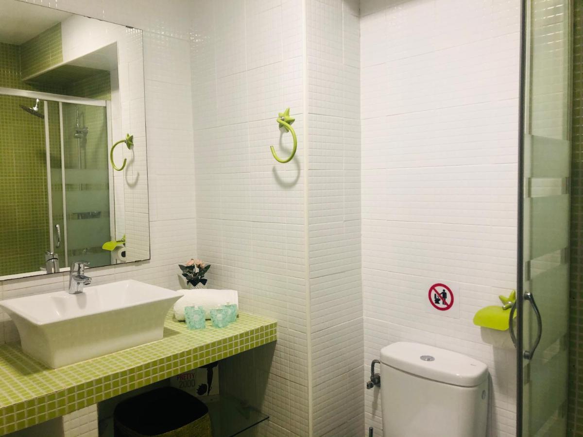 Kawaii Beachfront Malagueta Apartment *