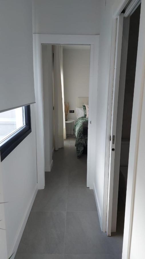 Apartment Rent4 *