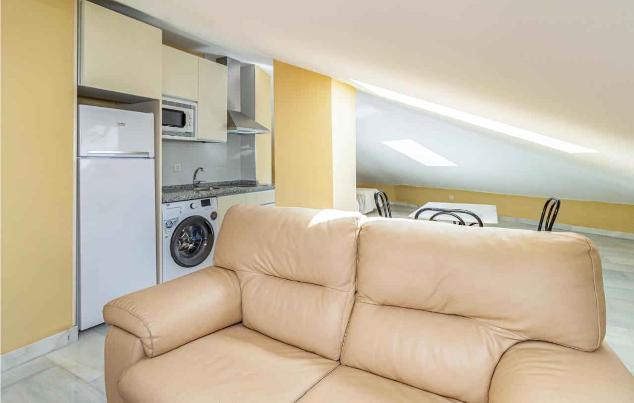 Cozy In With Kitchen Apartment *
