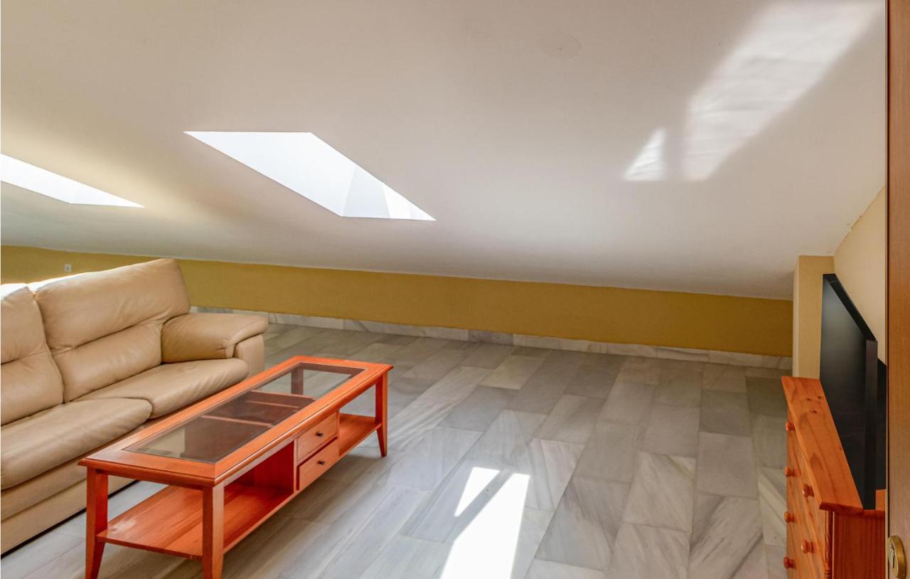Cozy In With Kitchen Apartment Malaga