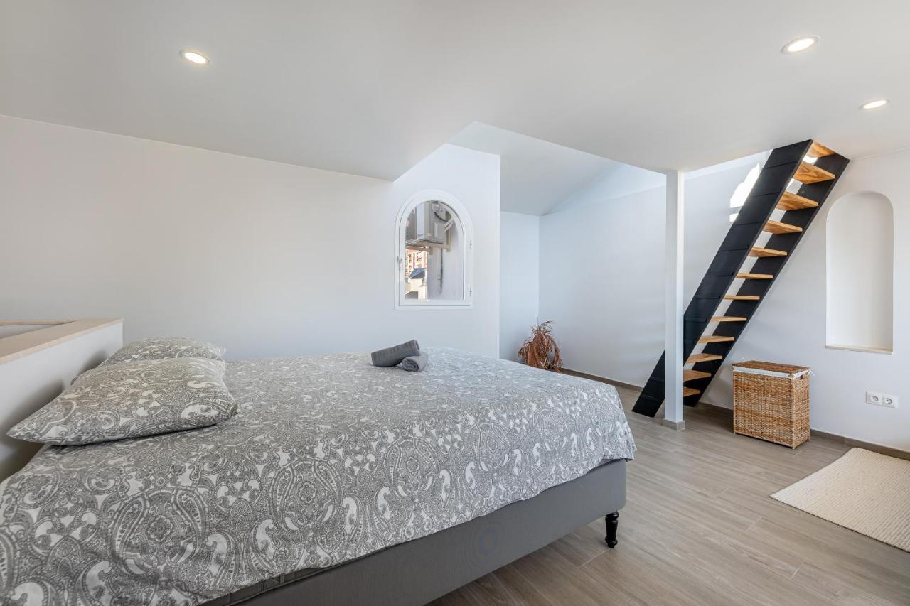 Precioso Apartamento En El Centro Con Aparcamiento *
