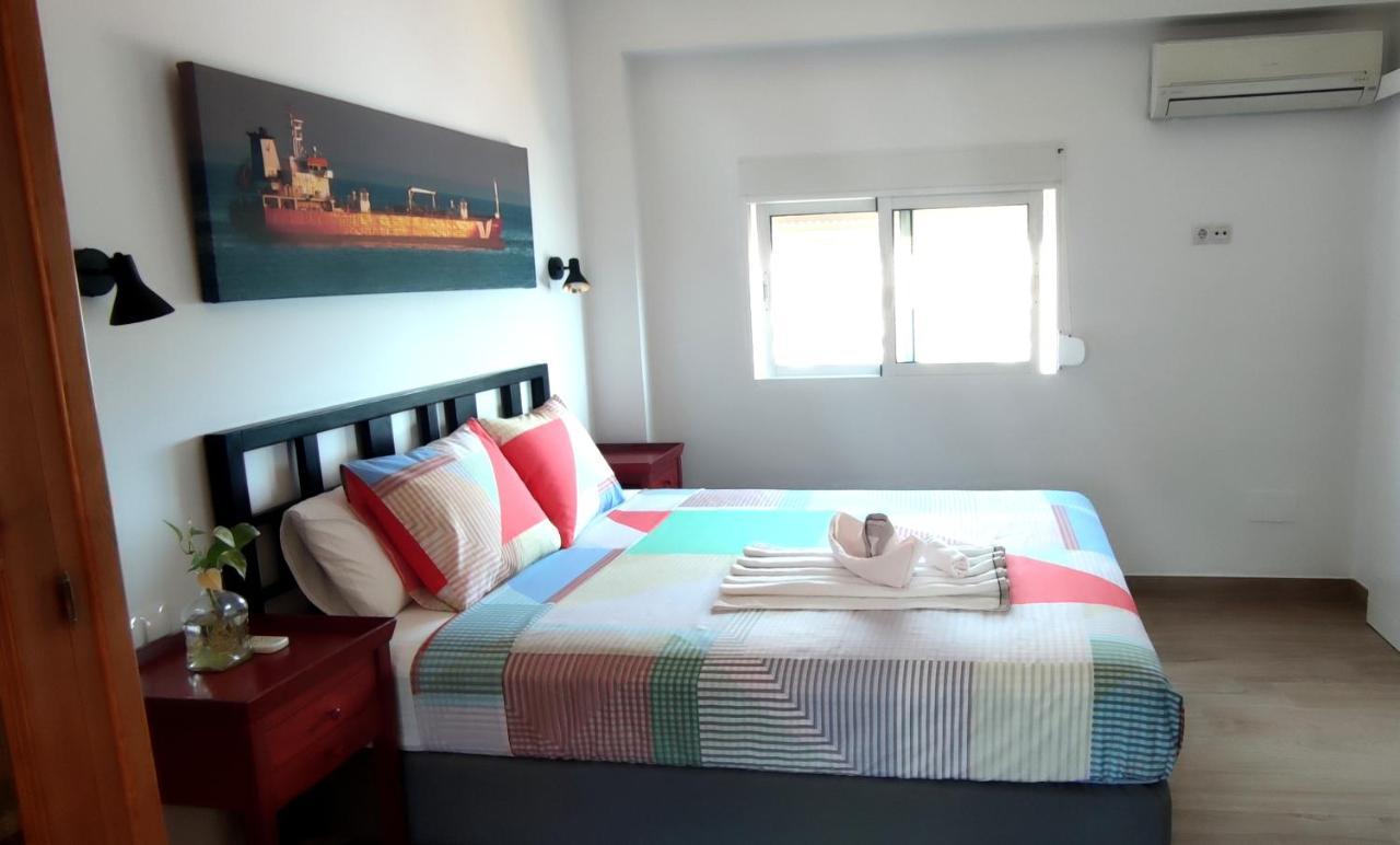 Atalaya Sobre El Mar, Un ático Frente A La Bahía Apartamento *