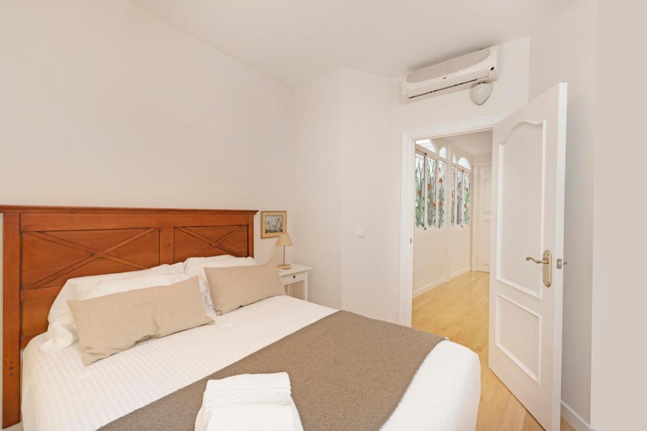 Apartment Holidays2malaga Correo Viejo Next Cathedral With French Balconies Malaga