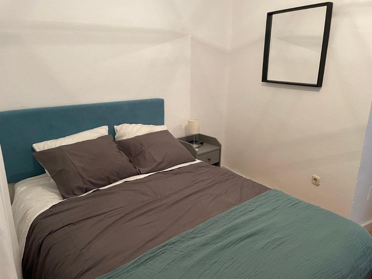Holidays2malaga 2 Bedroom Armengual De La Mota Close Shopping Center *