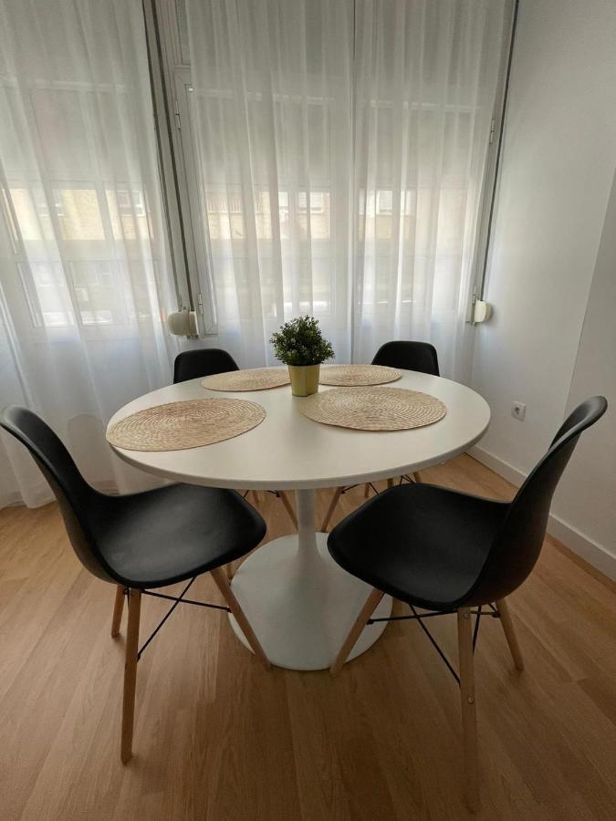 Holidays2malaga 2 Bedroom Armengual De La Mota Close Shopping Center *