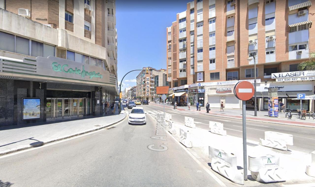 Holidays2malaga 2 Bedroom Armengual De La Mota Close Shopping Center Málaga