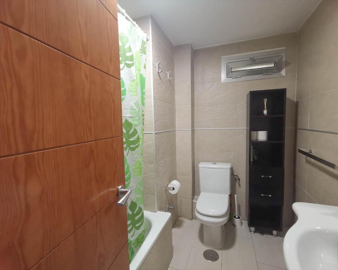 Confortable Piso Junto A Centro Ciudad, Playa Y Estacion Tren. Appartement