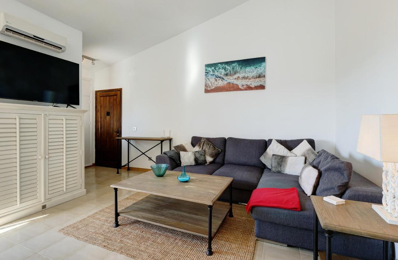 086 Relaxed 2 Bed, La Cala Golf Getaway With Sea Views Apartment