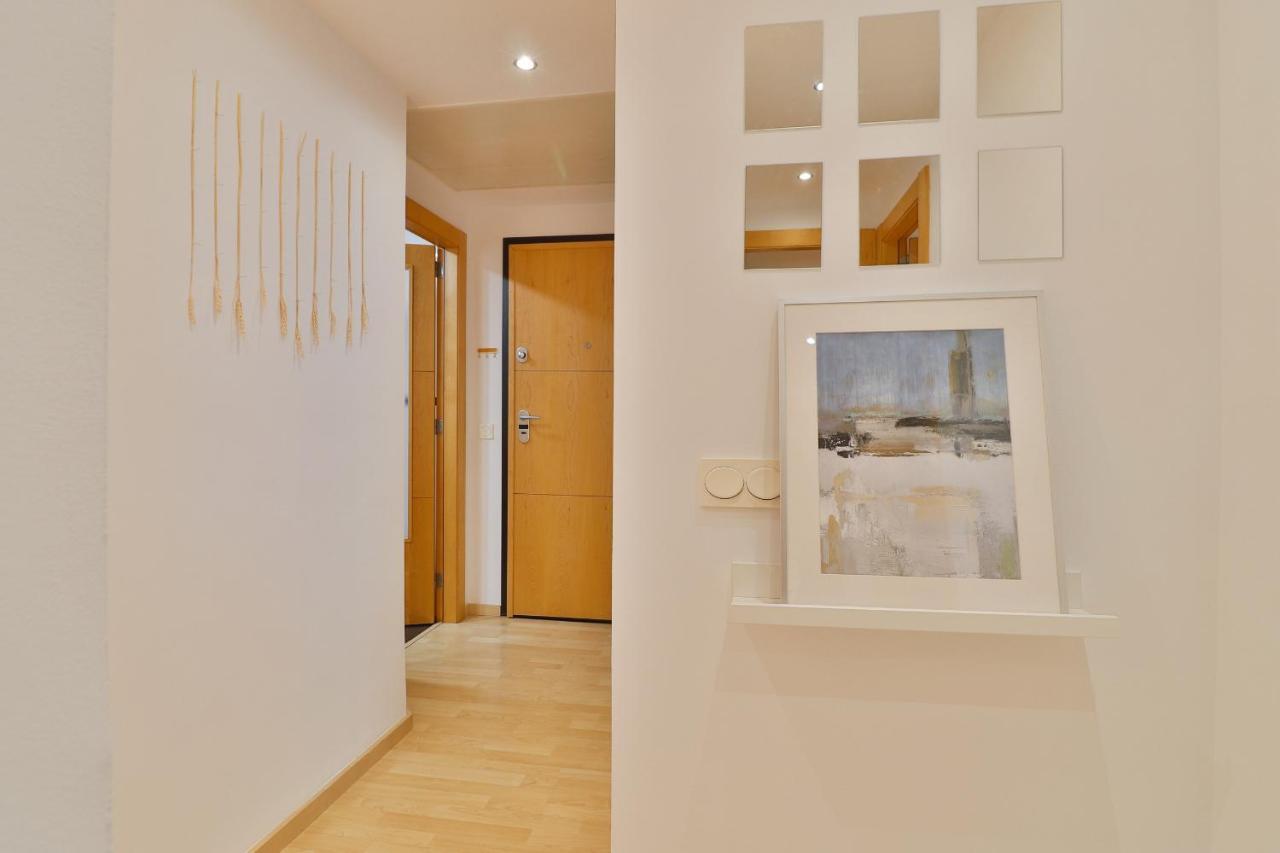 C13 Seaside With Pool And Parking