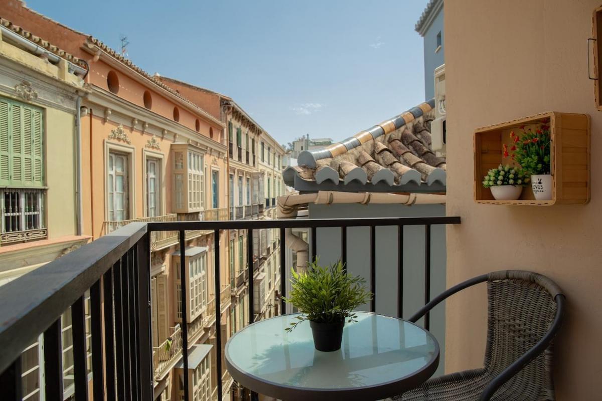 C91 - Two Bedroom Next To Alcazaba *