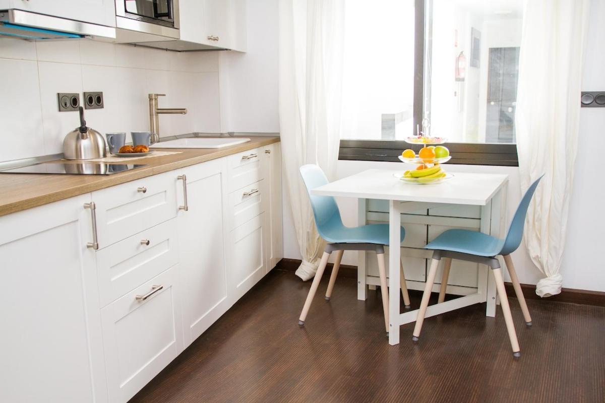 C77 - Romantic Studio In The Center With Terrace Apartment Malaga