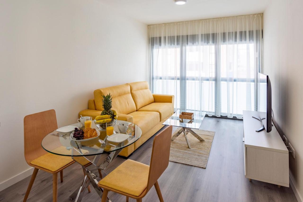 Modern Next To Train/bus Station * Malaga