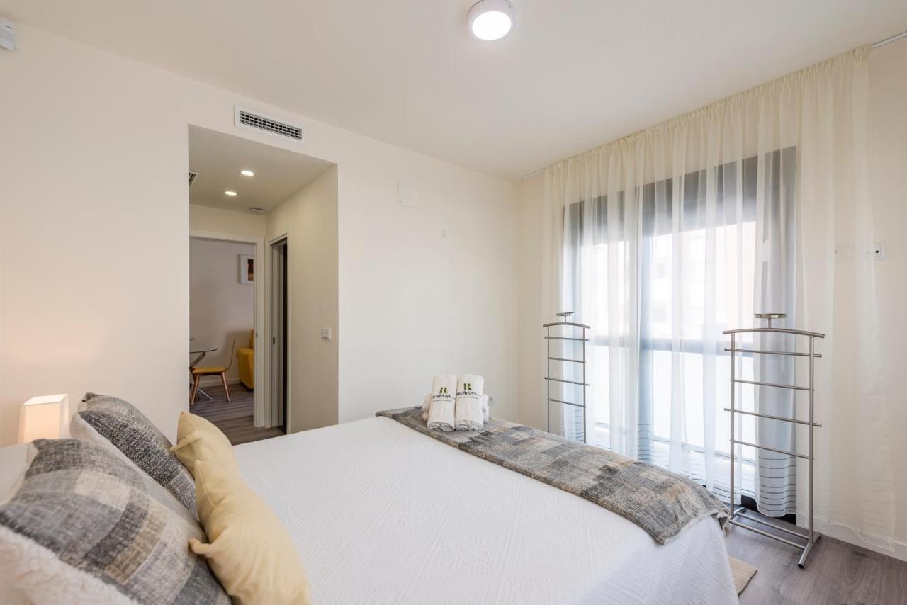 Modern Next To Train/bus Station * Malaga