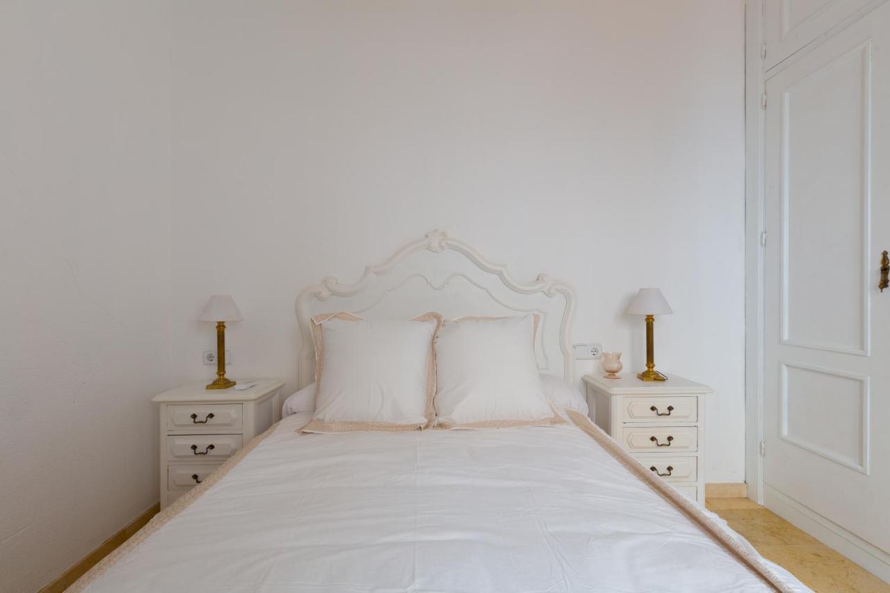 With Two Bedrooms And A Patio * Málaga