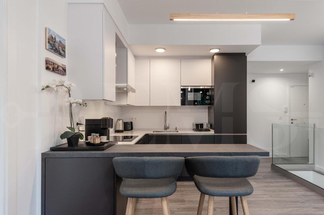 Modern Duplex With A Garden View - Center By Rems