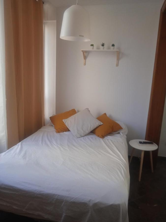 Privatunterkunft Fantastic Bedroom The Center City *