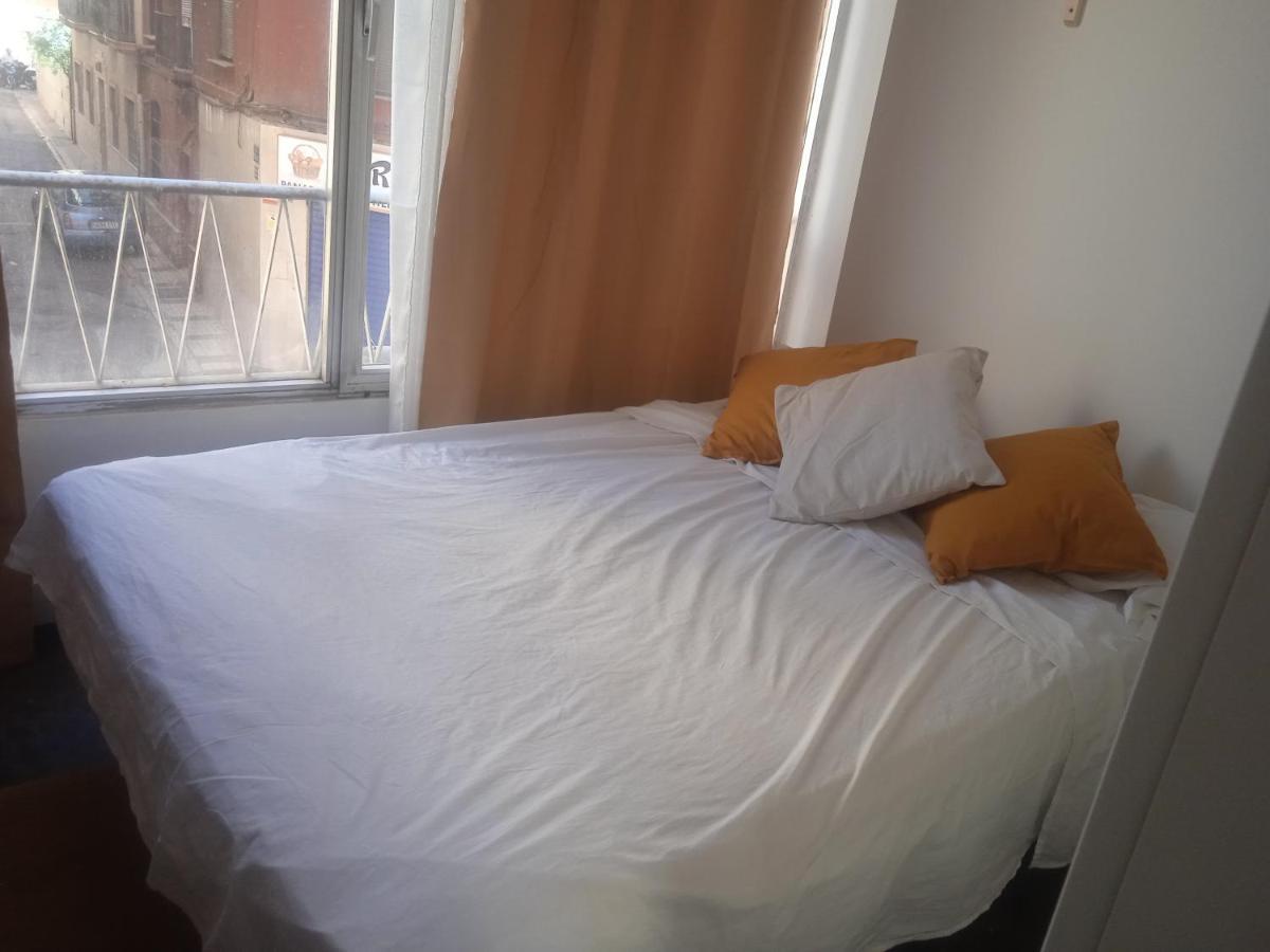 Fantastic Bedroom The Center City Privatunterkunft *