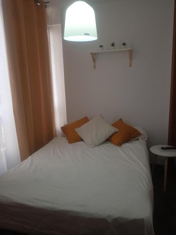 Fantastic Bedroom The Center City Privatunterkunft