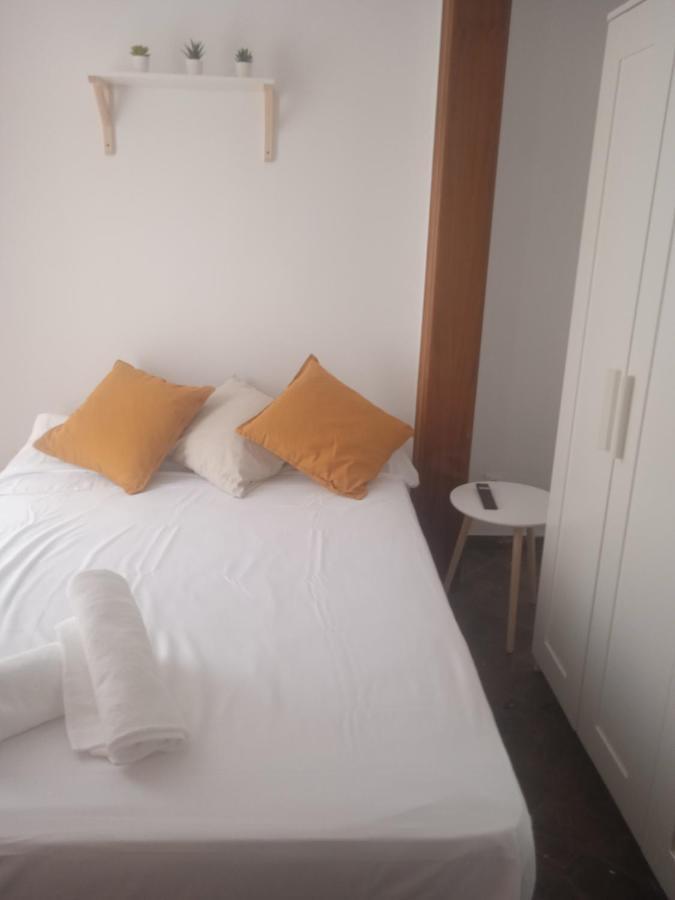 Privatunterkunft Fantastic Bedroom The Center City