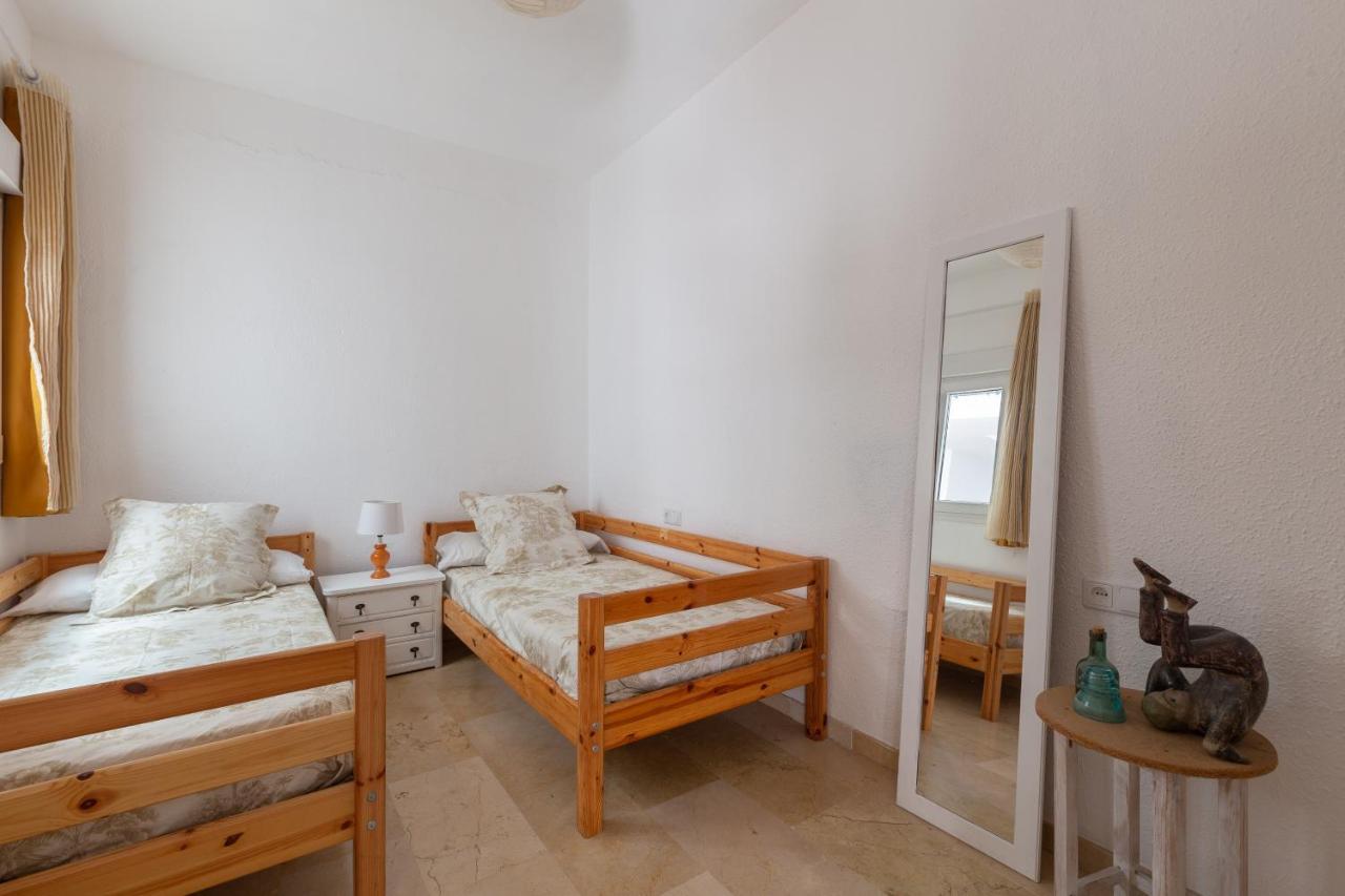 With Two Bedrooms And A Patio Appartement *