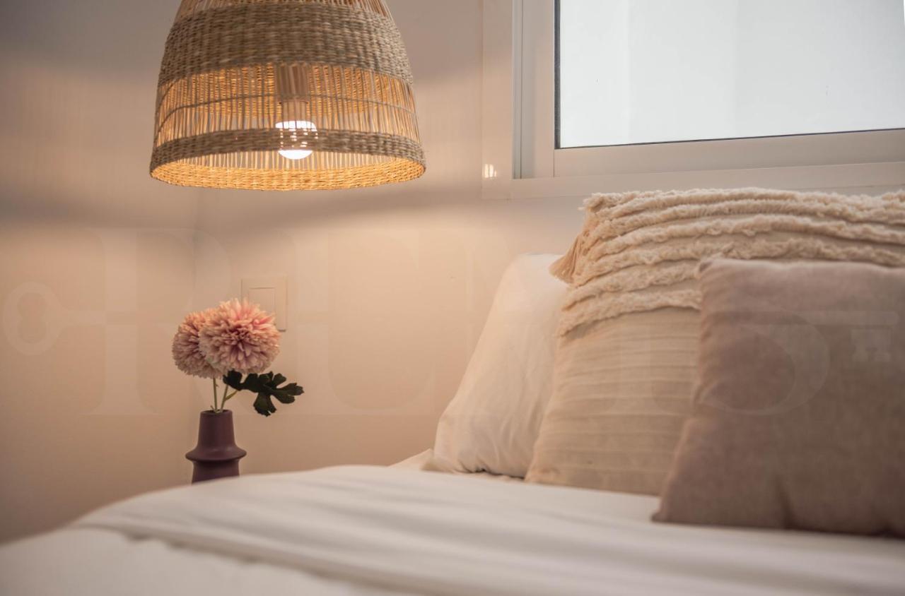 Apartment Peaceful & Bright With Patio - Center Málaga