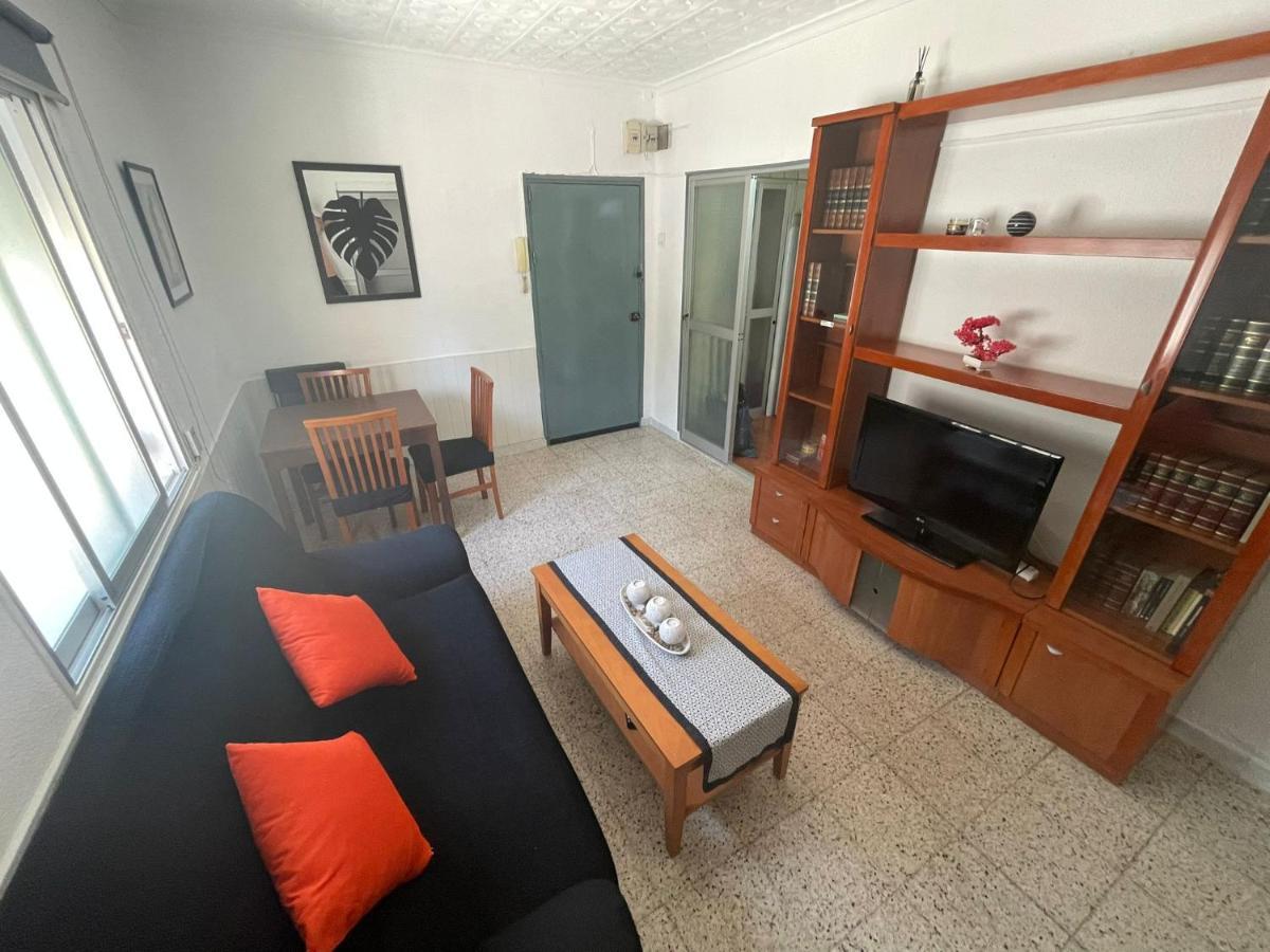 Apartamento Cerca Del Centro-parking En La Puerta Fuerte Malaga