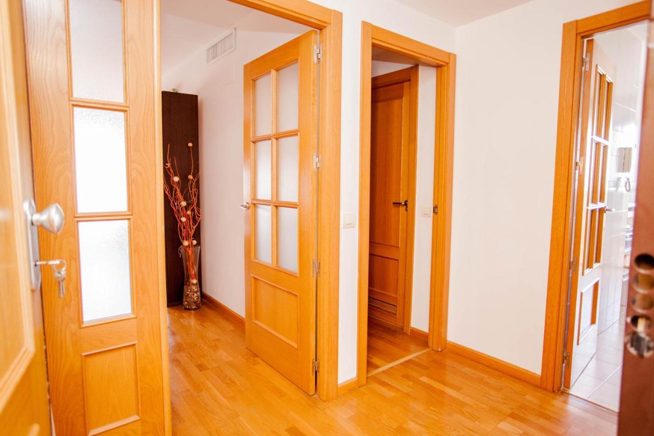 Apartamento Teatinos, Metro, Free Parking & Pool Apartment