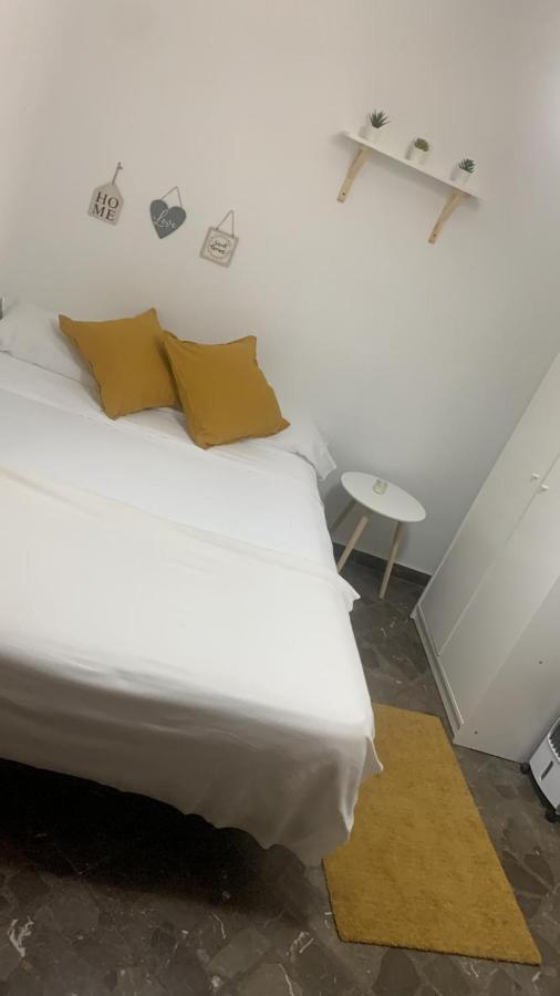 Fantastic Bedroom The Center City Privatunterkunft