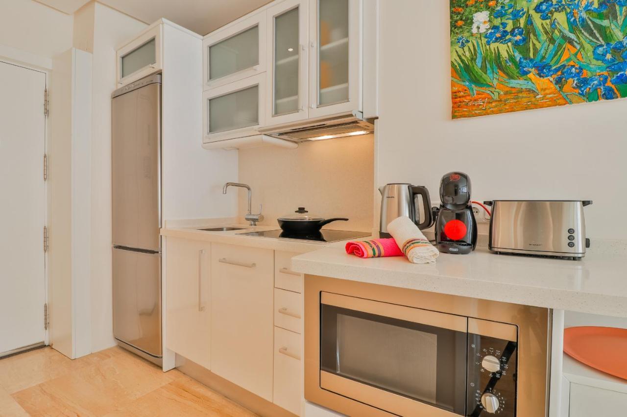 Apartment C8 - Seaside Malagueta Close To The